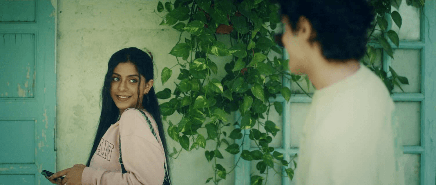 Sitaro mein hai ghar